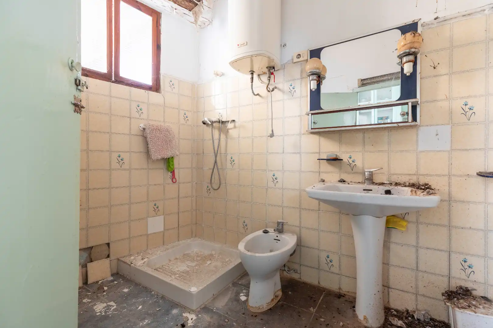 Baño de Piso en venta en Alzira con Balcón