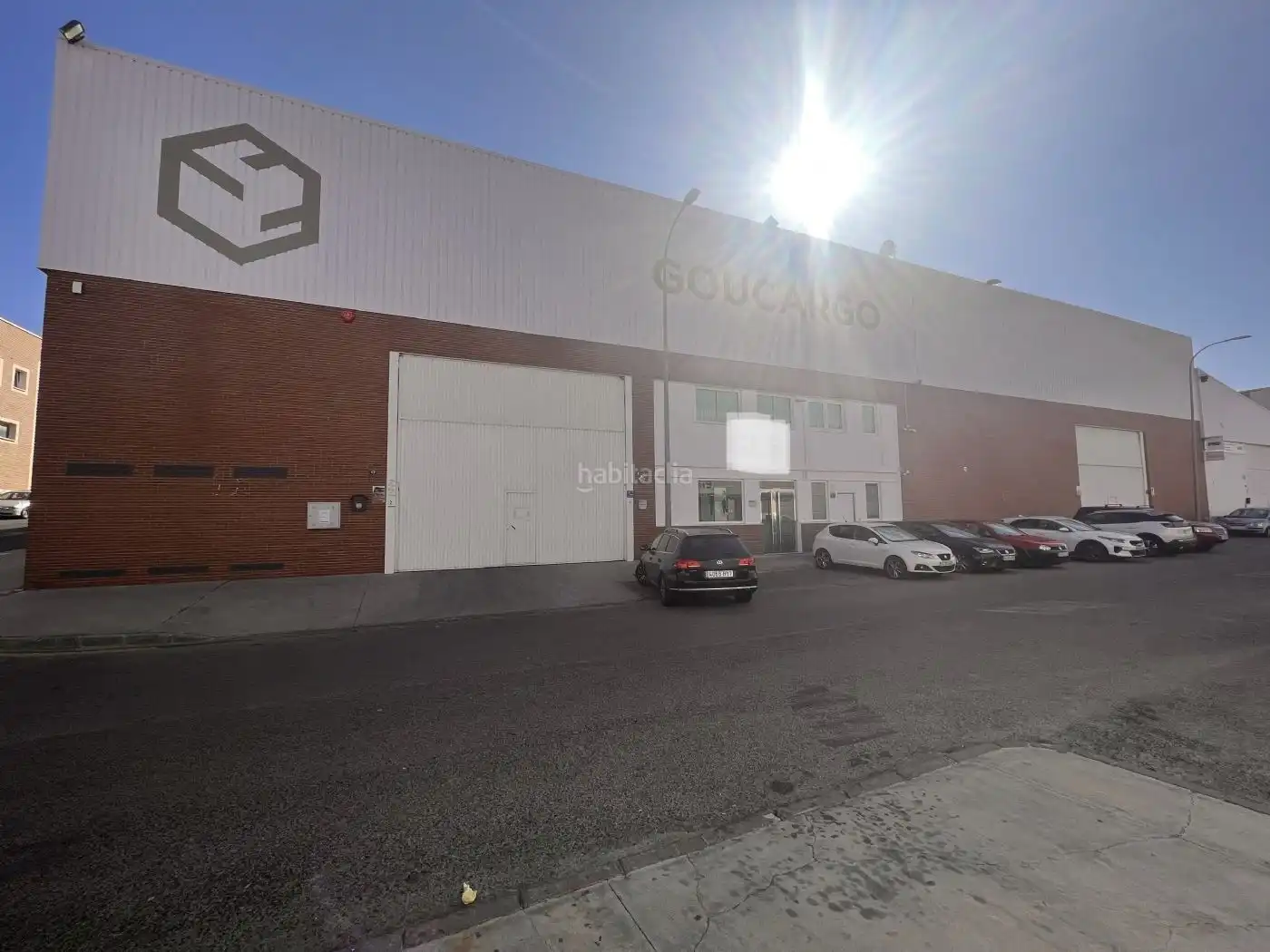 Nau industrial en venda a Calle la Fuente 5