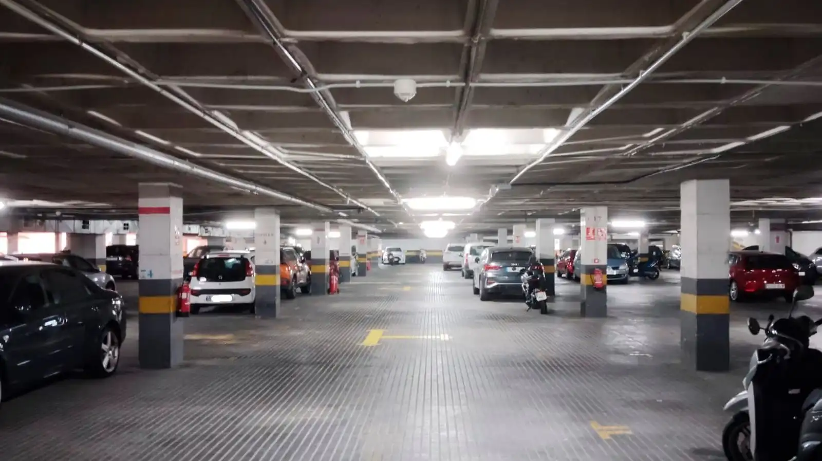 Parkplatz zur Miete in CALLE ROCAFORT 116, imagen 4