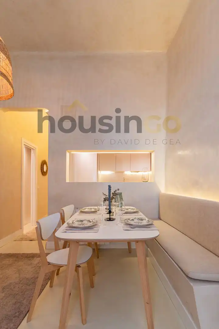 Comedor de Piso en venta en Madrid con Calefacción, Parquet y Amueblado