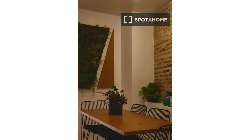 Dining room of Flat for rent in Valencia  with Air Conditioner, Heating and Furnished