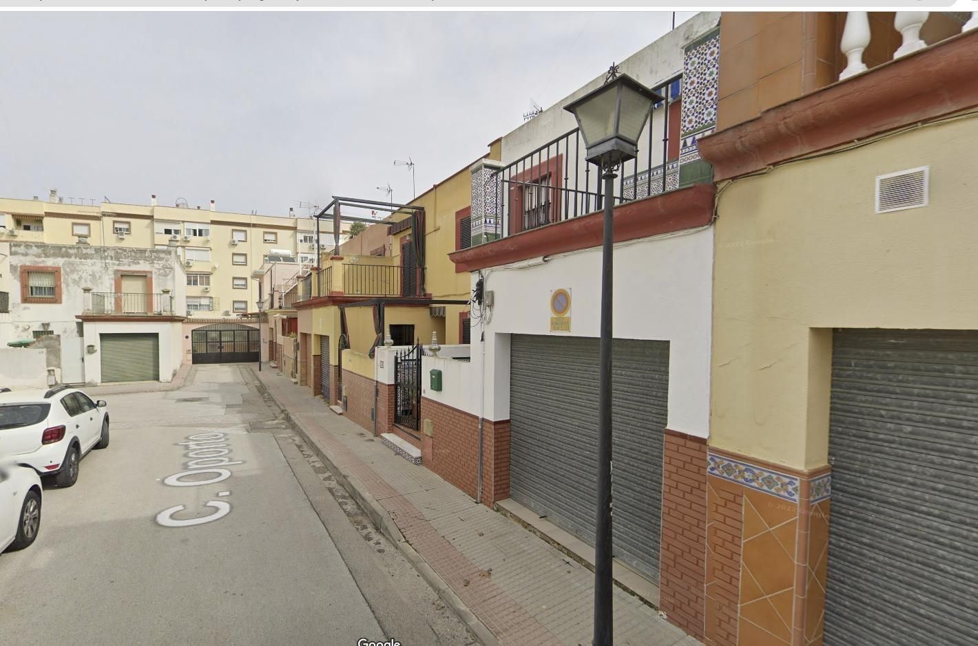 Vista exterior de Casa adosada en venta en Montequinto con Jardín privado