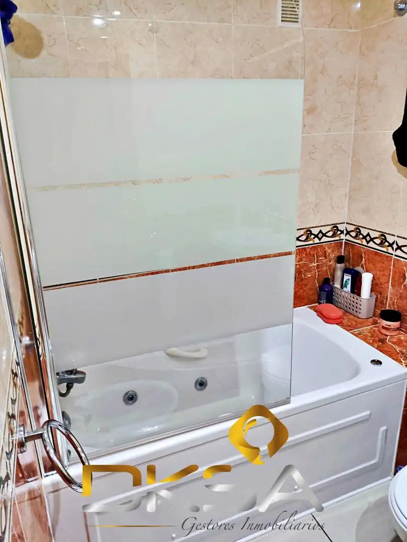 Apartment with pool for sale in Calle AMPLARIES, imagen 24
