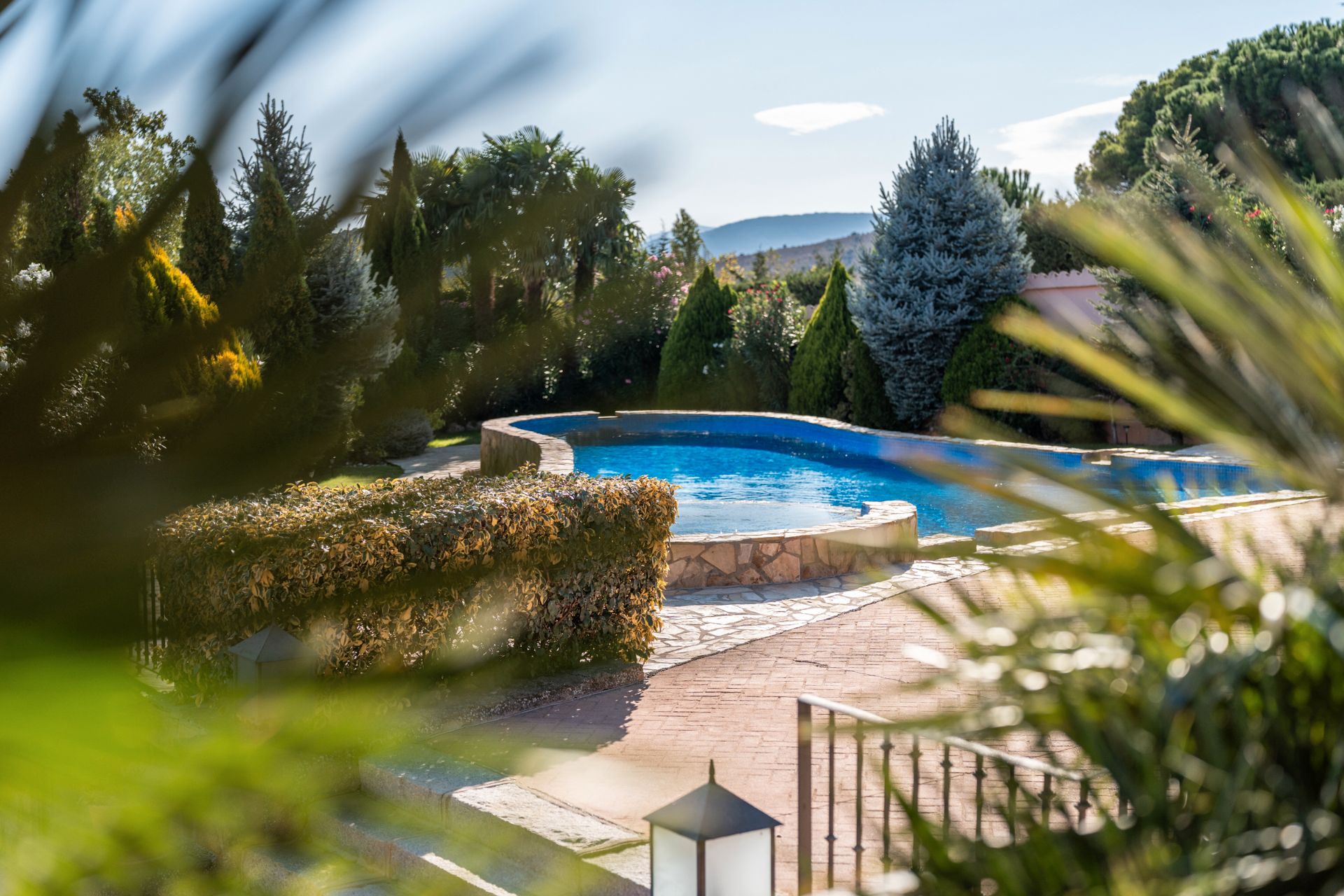 Piscina de Casa o xalet en venda en Manzanares El Real amb Aire condicionat, Calefacció i Jardí privat