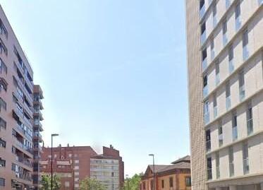 Photo 2 of Flat for sale in Calle Mas de las Matas, Arrabal, Zaragoza