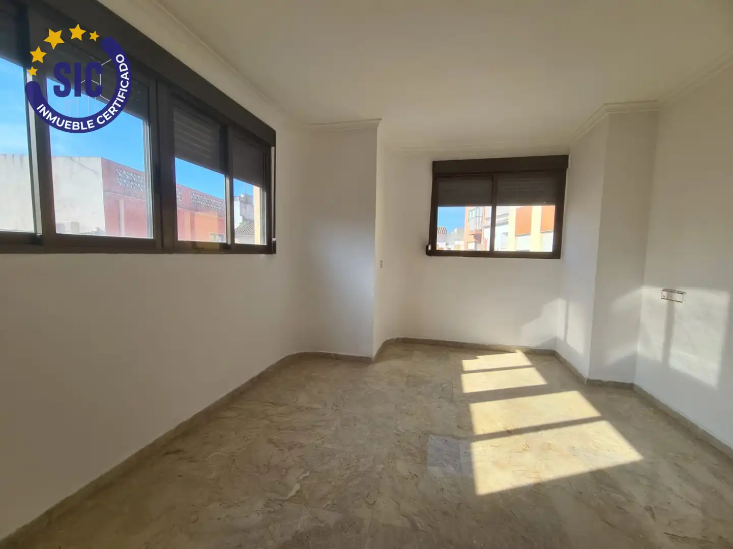 Habitación de Piso en venta en Tavernes de la Valldigna con Aire acondicionado, Terraza y Trastero