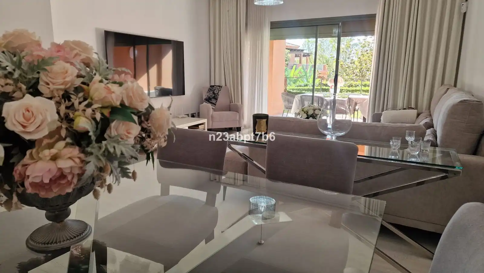 Apartamento con piscina en venta en Calle Pico Alcazaba 21, imagen 4