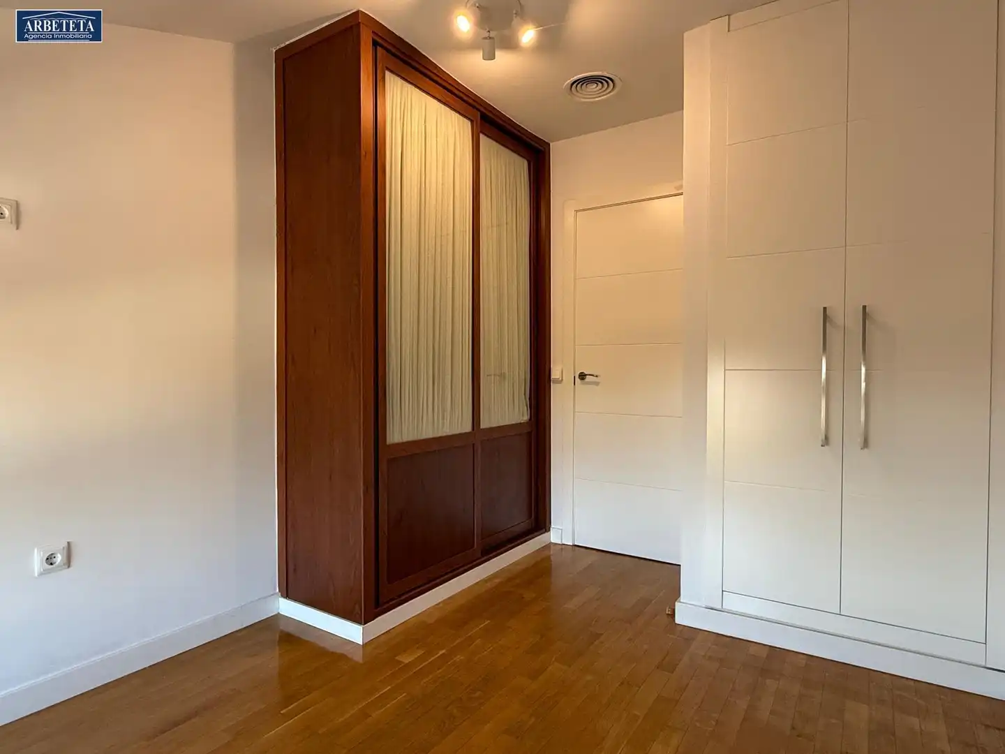 Schlafzimmer von Maisonette zur Miete in Guadalajara mit Klimaanlage, Heizung und Parkett