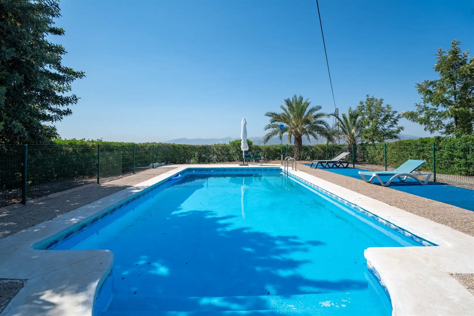 Piscina de Casa o xalet en venda en Cártama