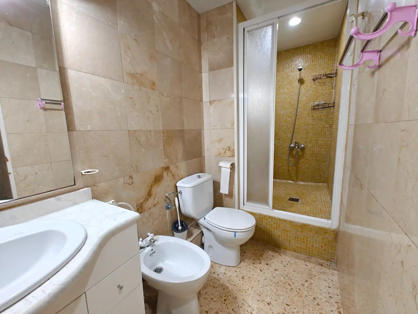 Baño de Piso en venta en Sant Boi de Llobregat con Calefacción, Amueblado y Horno
