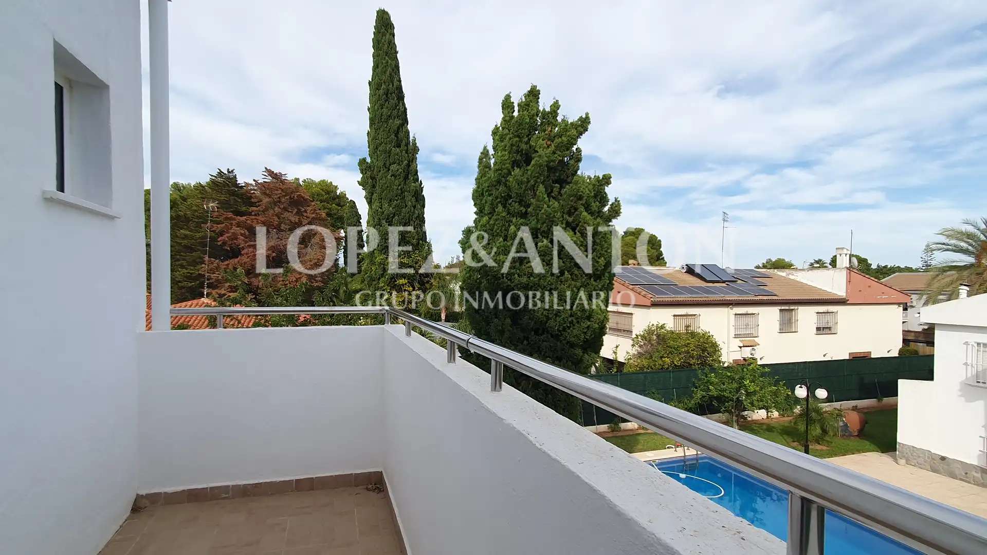 Exterior view of Houses for sale in L'Eliana  with Air Conditioner, Heating and Private garden