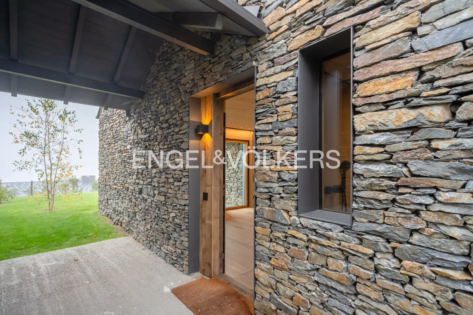 Vista exterior de Casa o xalet en venda en Ger amb Calefacció, Jardí privat i Parquet