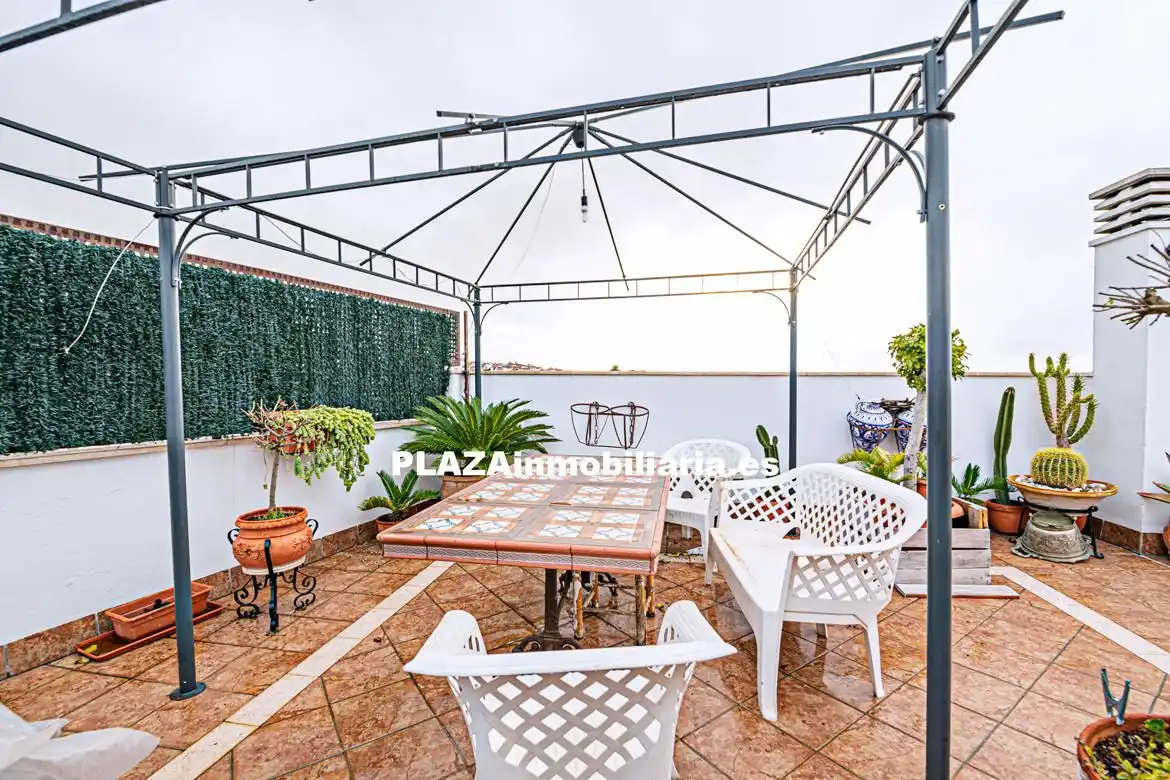 Terraza de Casa o chalet en venta en Lucena con Aire acondicionado, Trastero y Piscina