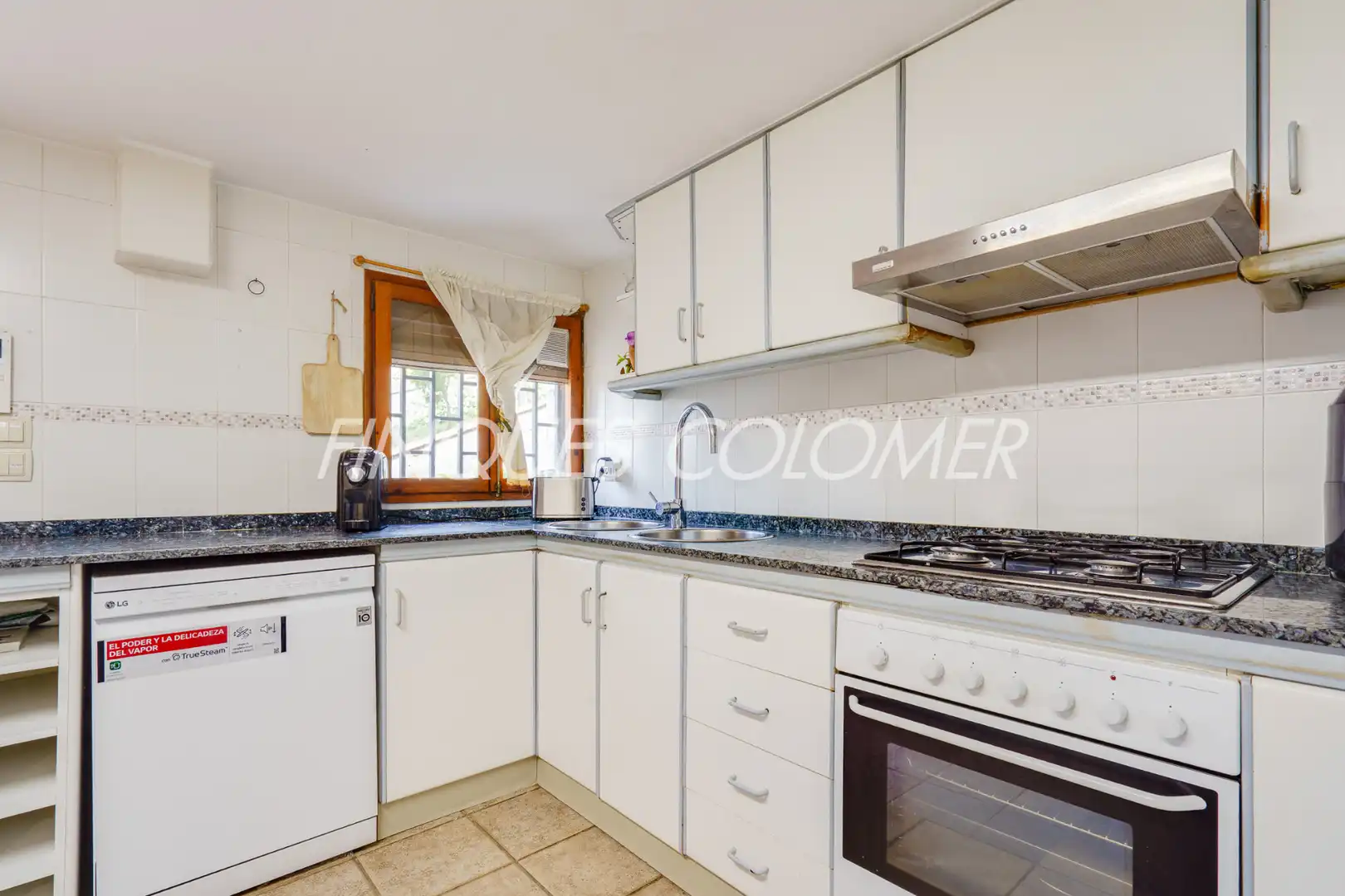 Kitchen of Houses for sale in Rubí  with Air Conditioner, Private garden and Parquet flooring