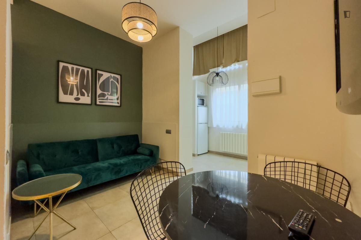 Study to rent in Sants