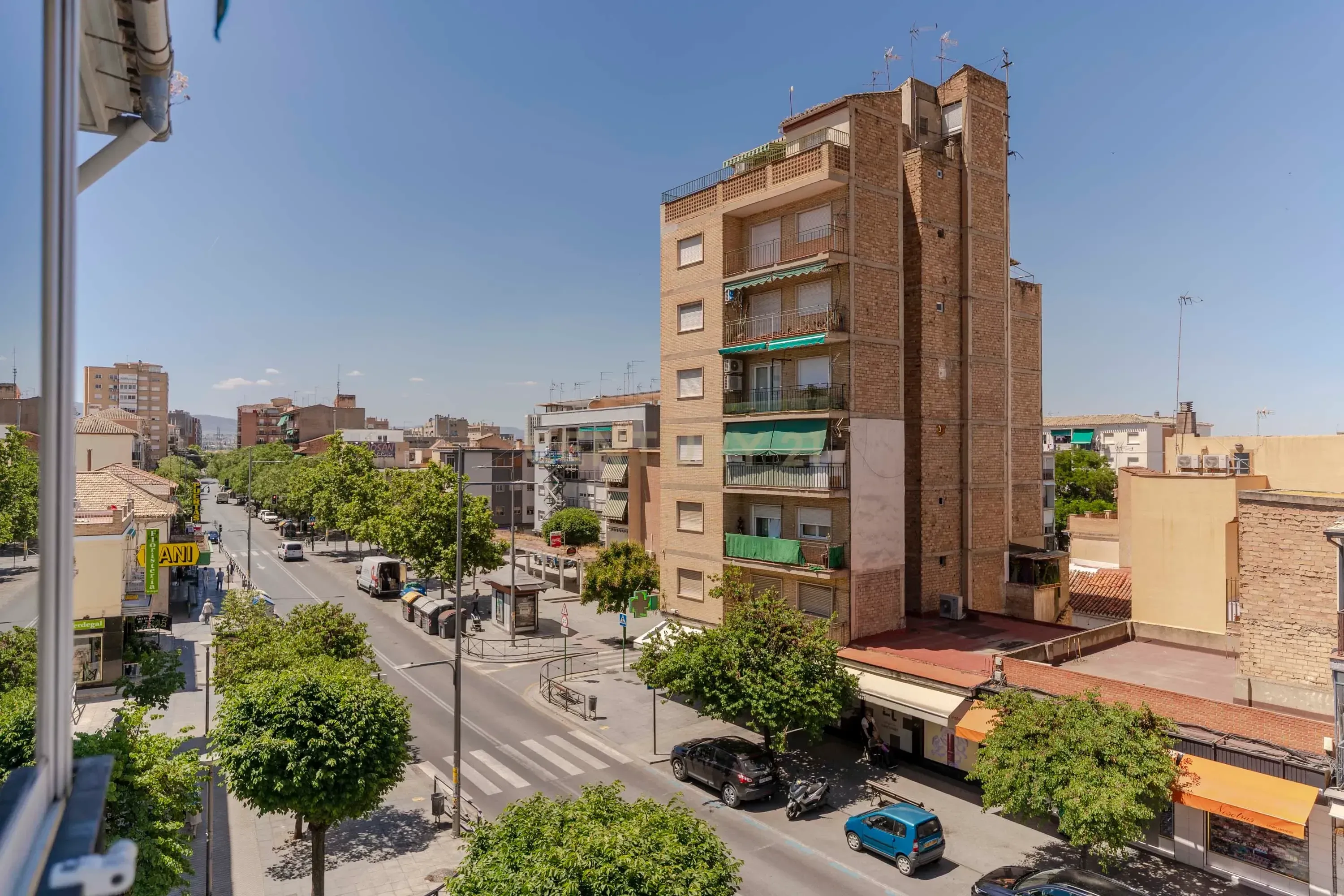 Exterior view of Flat for sale in  Granada Capital  with Air Conditioner