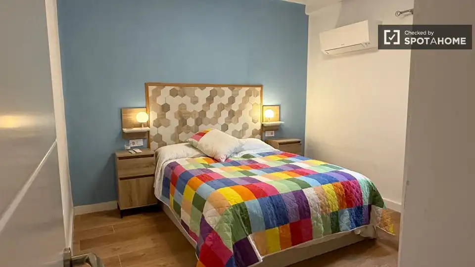 Bedroom of Flat for rent in Málaga  with Air Conditioner, Heating and Furnished