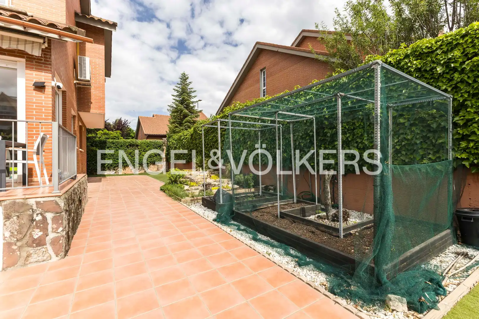 Terraza de Casa o chalet en venta en Rivas-Vaciamadrid con Aire acondicionado, Calefacción y Jardín privado