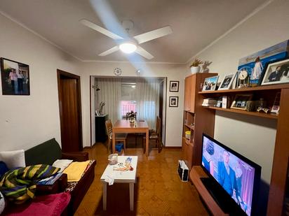 Living room of Flat for sale in L'Hospitalet de Llobregat  with Balcony