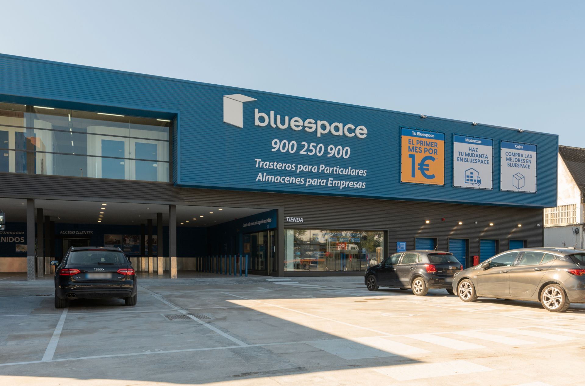 Vista exterior de Trastero de alquiler en  Sevilla Capital