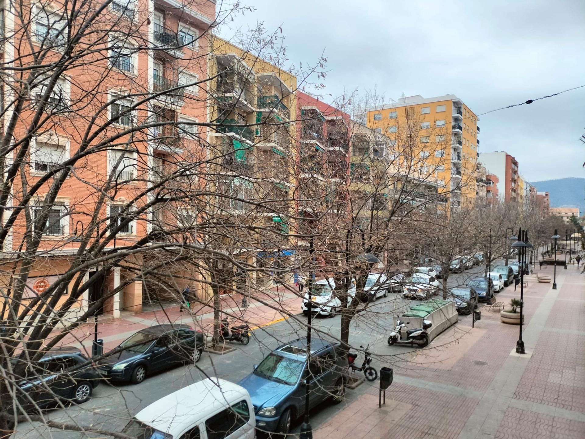 Vista exterior de Pis en venda en Canals amb Traster i Balcó
