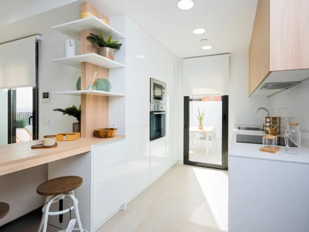 Cocina de Casa o chalet en venta en Torrevieja con Aire acondicionado, Jardín privado y Piscina