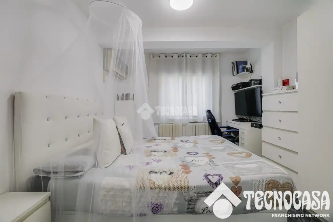 Habitación de Piso en venta en Gavà con Aire acondicionado, Calefacción y Terraza
