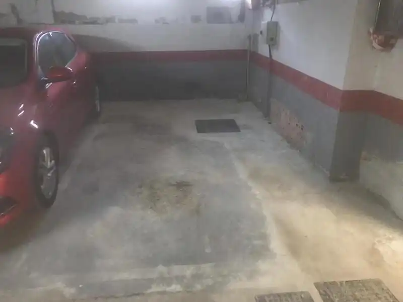 Einzelparkplatz zum Verkauf in Villaverde, imagen 3