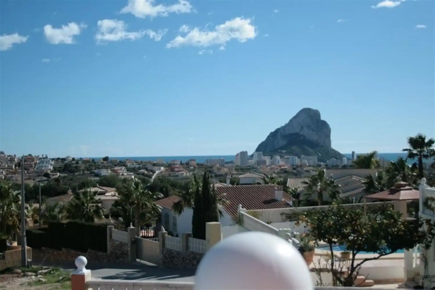 Exterior view of Houses for sale in Calpe / Calp