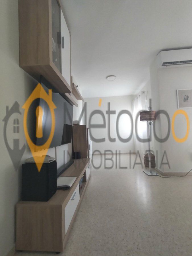Bedroom of Flat for sale in  Sevilla Capital  with Air Conditioner, Oven and Microwave