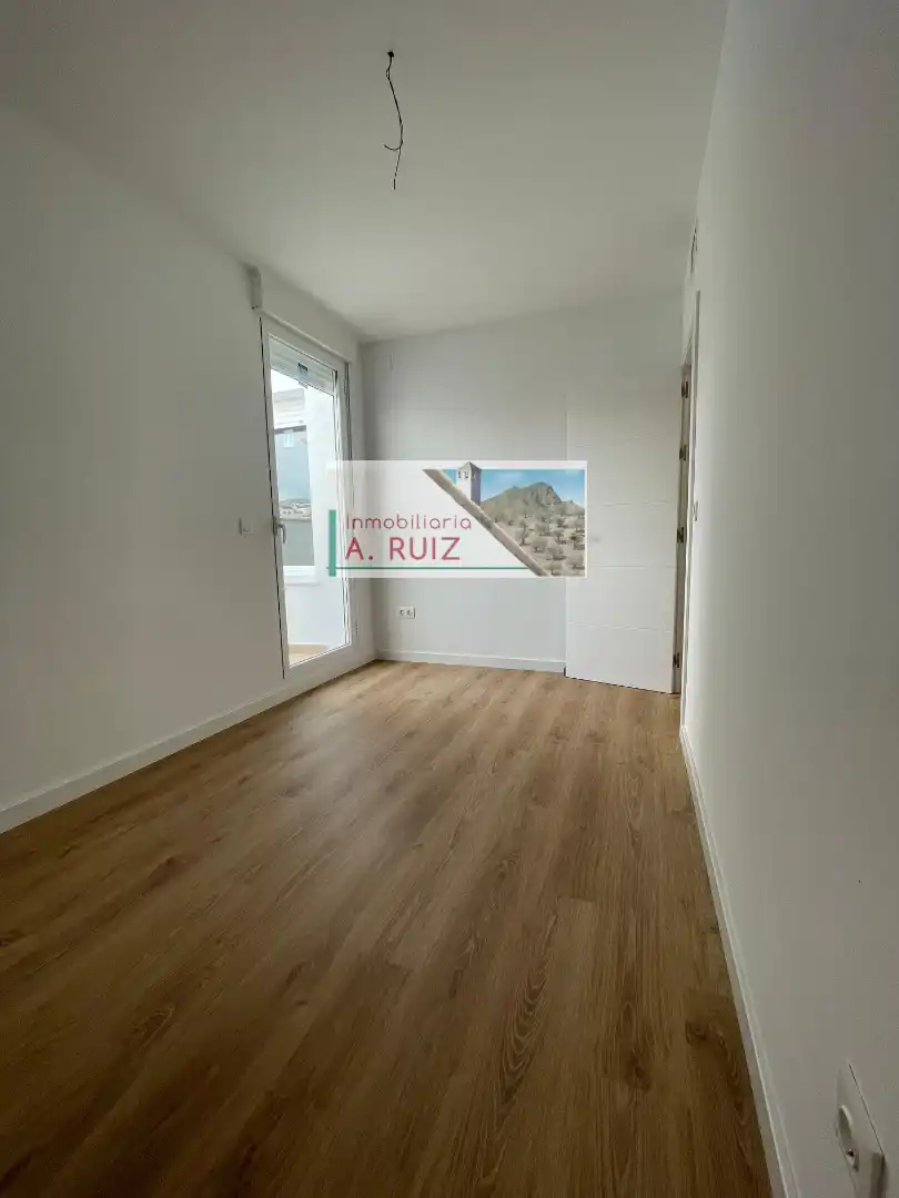 Dormitori de Àtic en venda en Priego de Córdoba amb Aire condicionat, Parquet i Terrassa