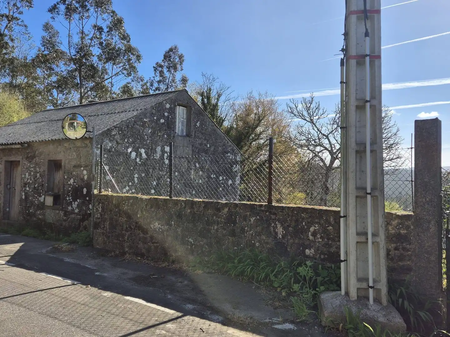 Vista exterior de Casa o xalet en venda en Ames amb Jardí privat