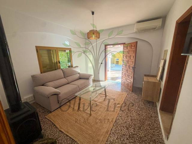 Casa-chalet en Alquiler en Calle Damaso Alonso en Jesús