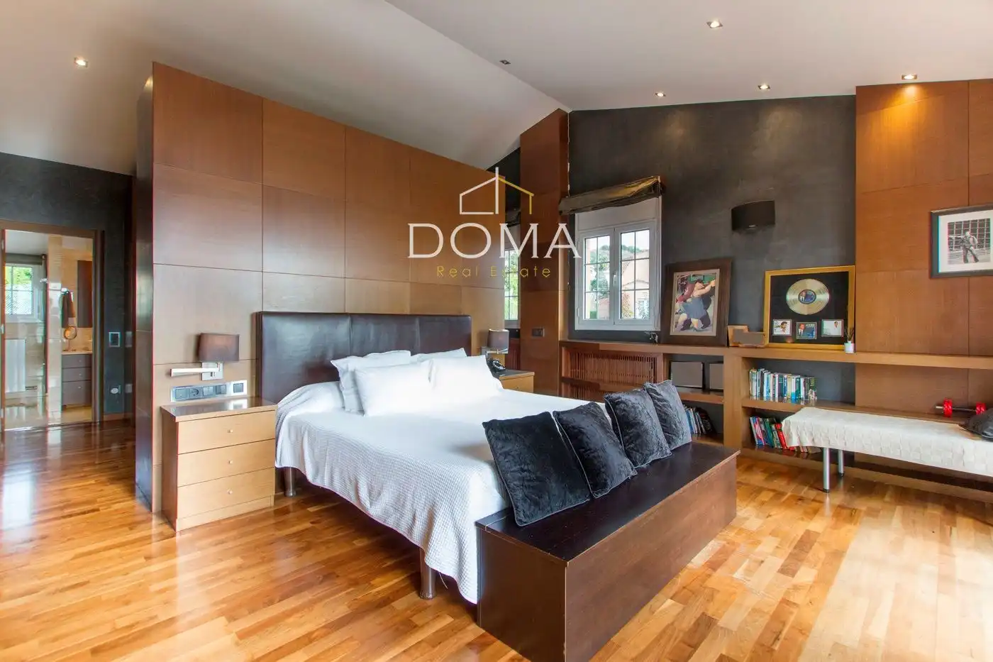Habitación de Casa adosada en venta en Esplugues de Llobregat con Aire acondicionado, Calefacción y Terraza
