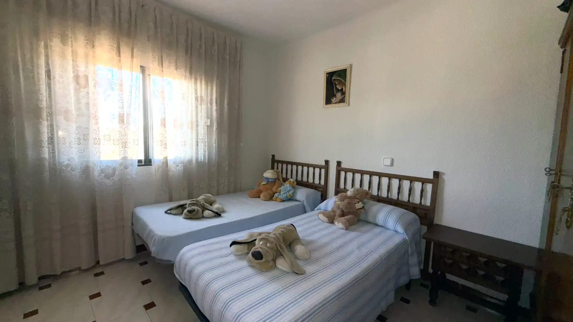 Habitación de Piso en venta en Aldea del Fresno con Aire acondicionado, Terraza y Amueblado