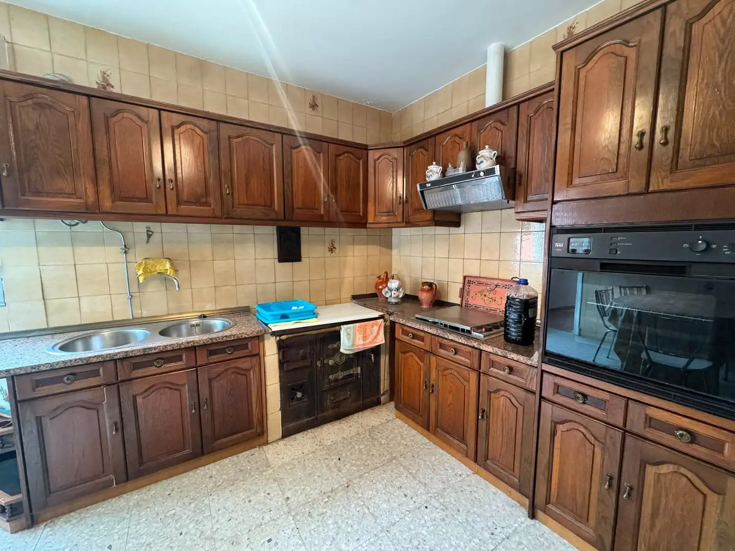 Cuina de Finca rústica en venda en Nogueira de Ramuín amb Traster i Moblat