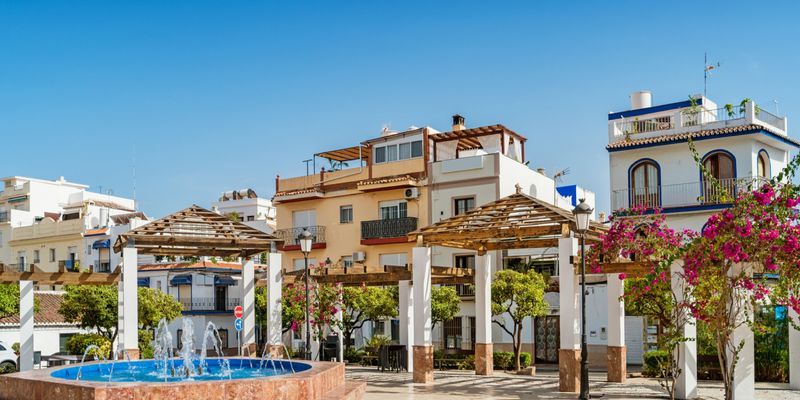 Vista exterior de Pis en venda en Nerja amb Aire condicionat, Moblat i Balcó