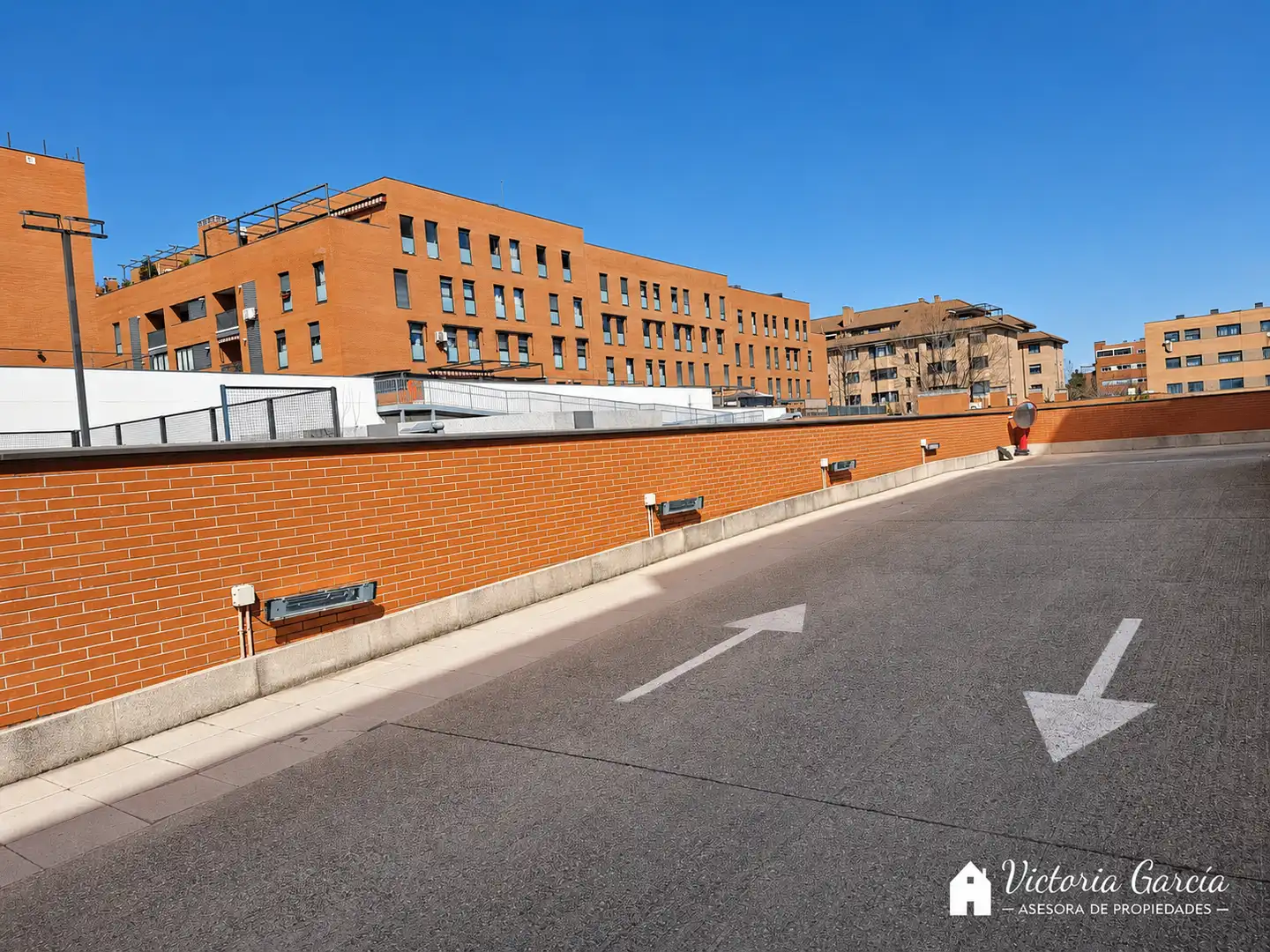 Exterior view of Ground floor for sale in Paracuellos de Jarama  with Air Conditioner, Heating and Storage room