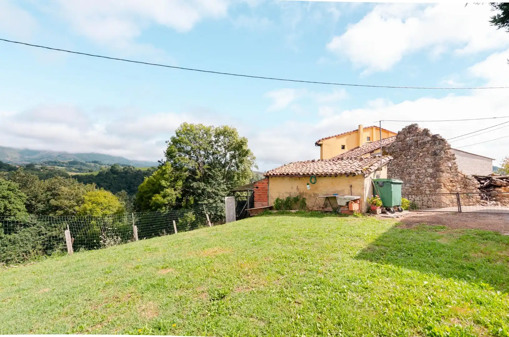 Casa rústica amb jardí en venda a Lugar Villar de Guergu 75, imagen 19