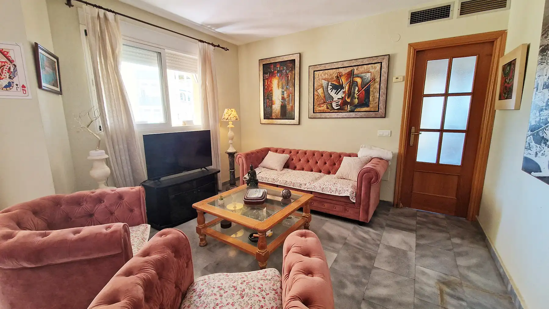 Sala de estar de Piso en venta en Benalmádena con Aire acondicionado, Terraza y Trastero