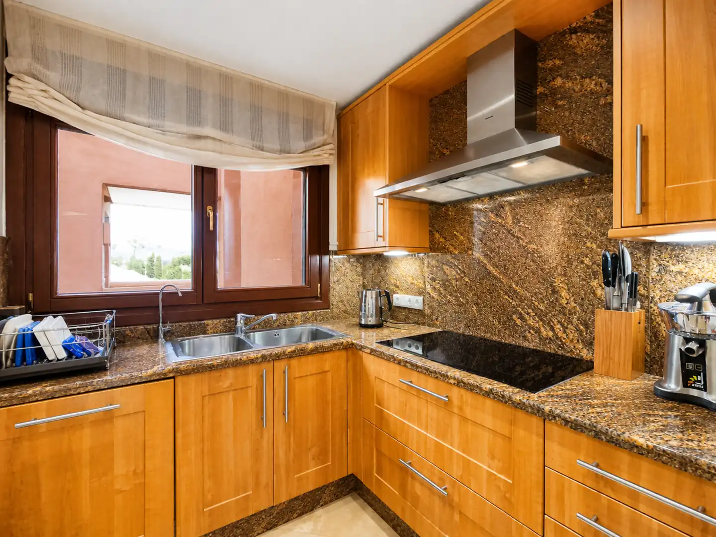 Apartment with pool for sale in Estepona Pueblo, imagen 16