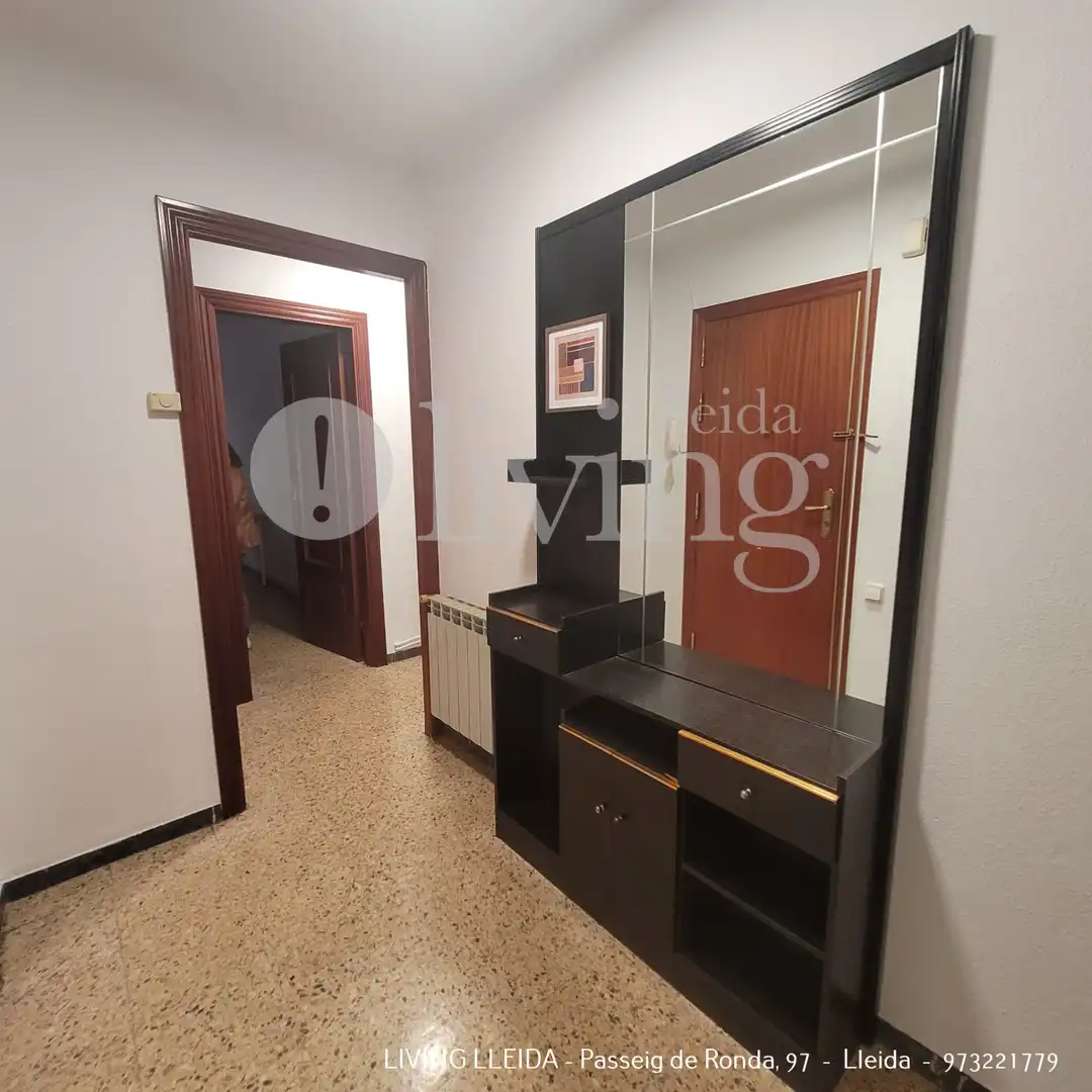 Schlafzimmer von Wohnung zur Miete in Lleida mit Klimaanlage, Heizung und Terrasse