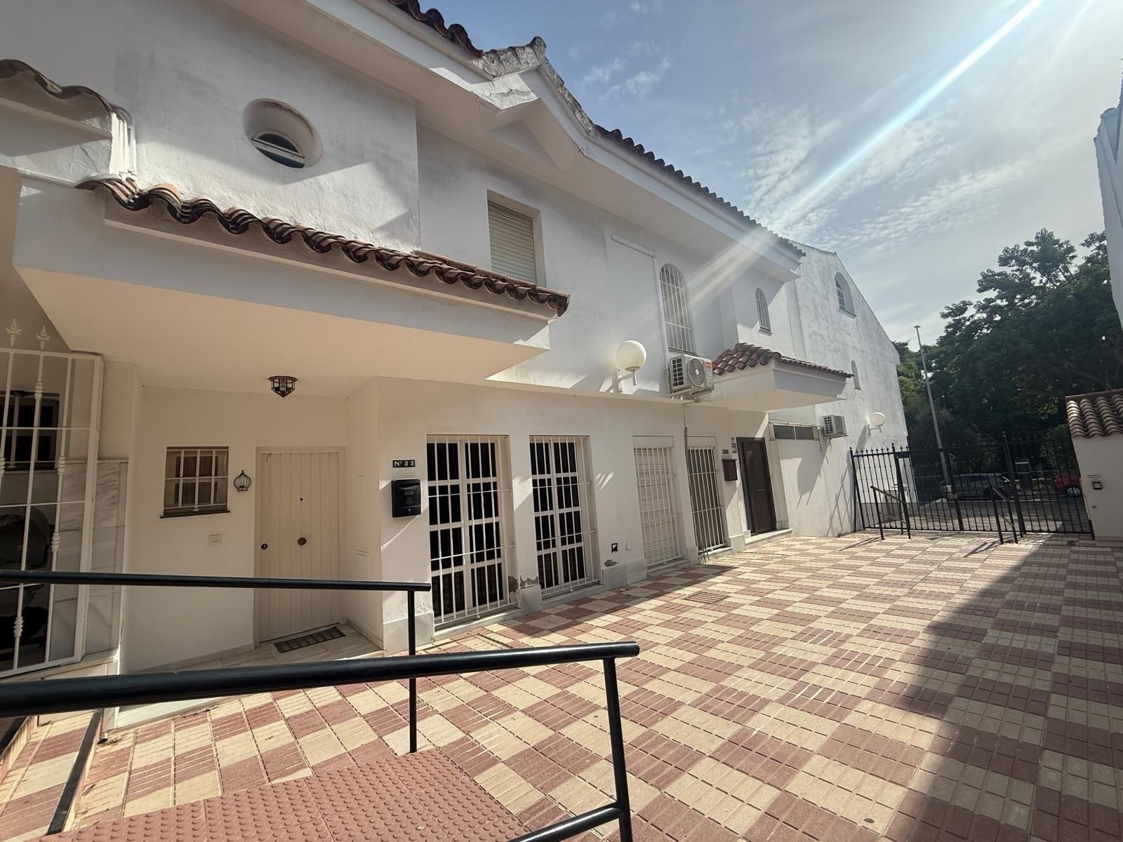 Exterior view of Single-family semi-detached to rent in Jerez de la Frontera