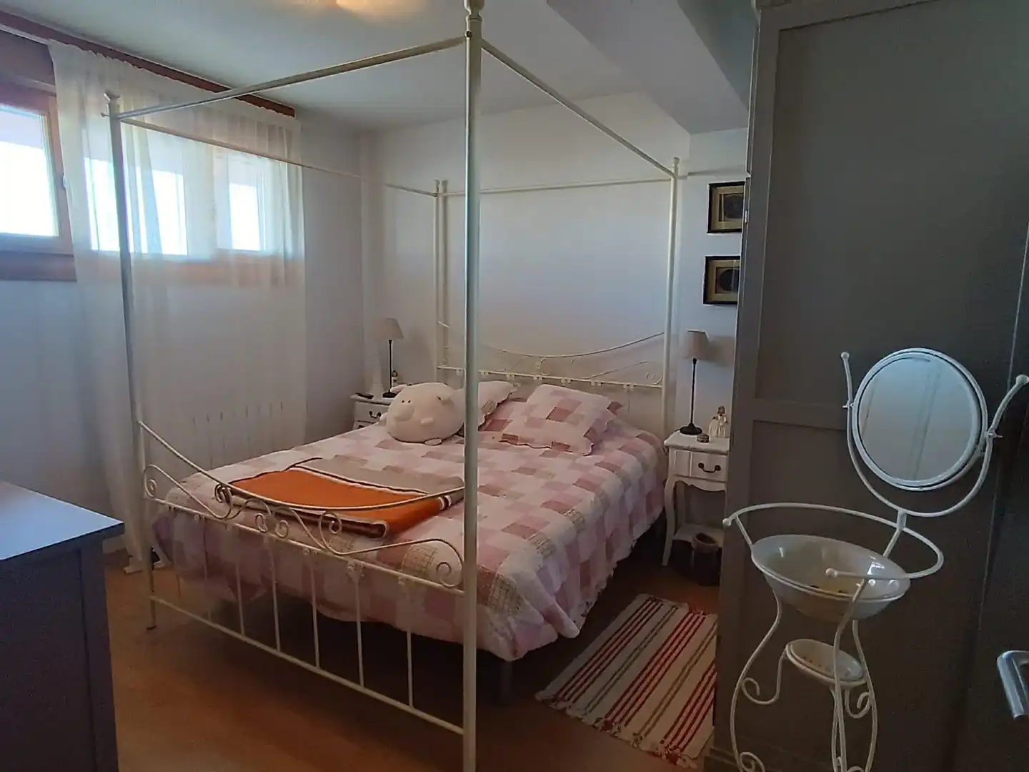 Schlafzimmer von Dachboden zum Verkauf in Añón de Moncayo mit Heizung, Parkett und Terrasse