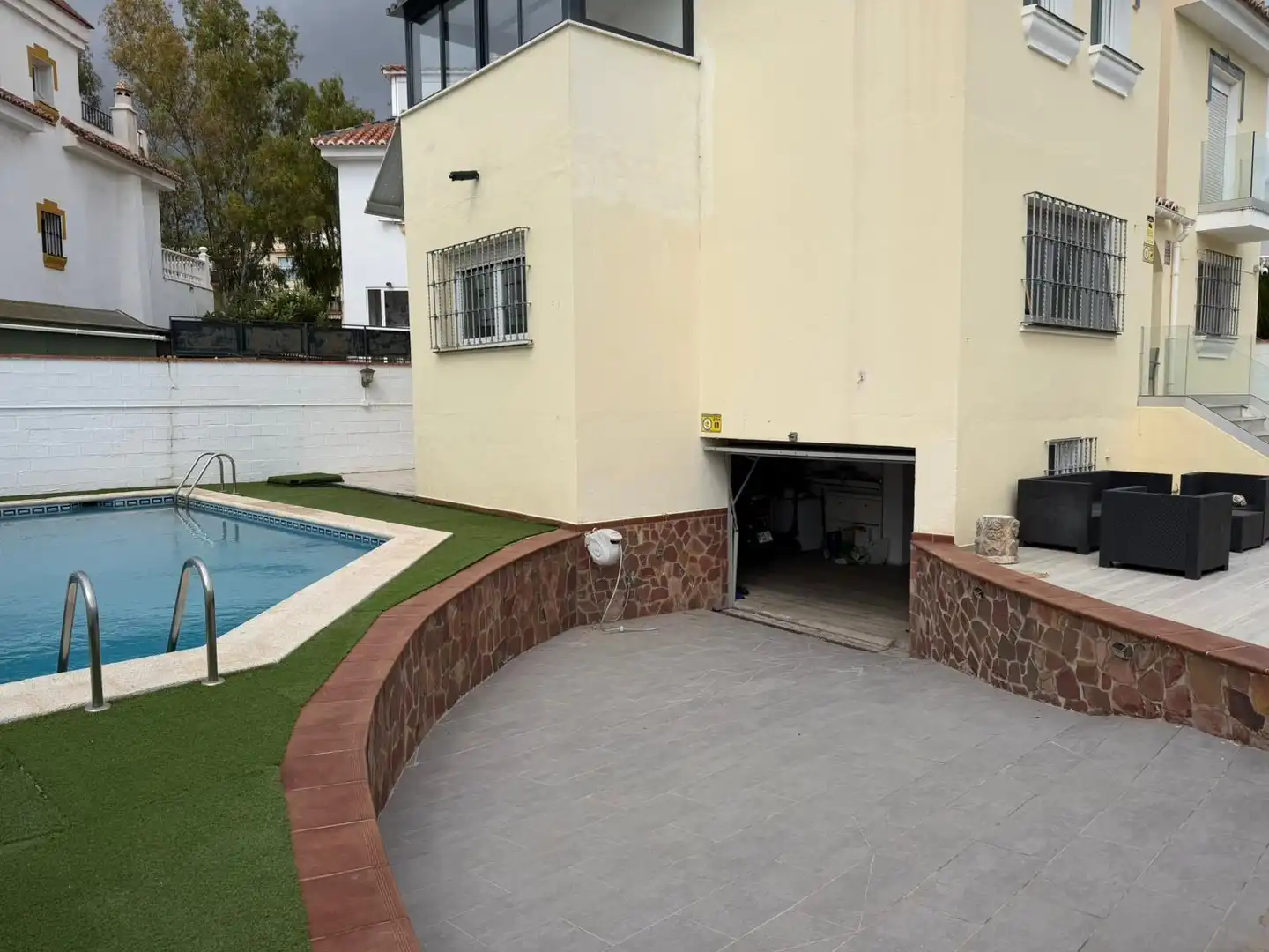 Piscina de Casa o chalet en venta en Torremolinos con Aire acondicionado, Calefacción y Terraza