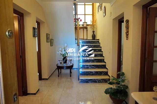 Casa-chalet en Venta en El Carmen - La Barrera