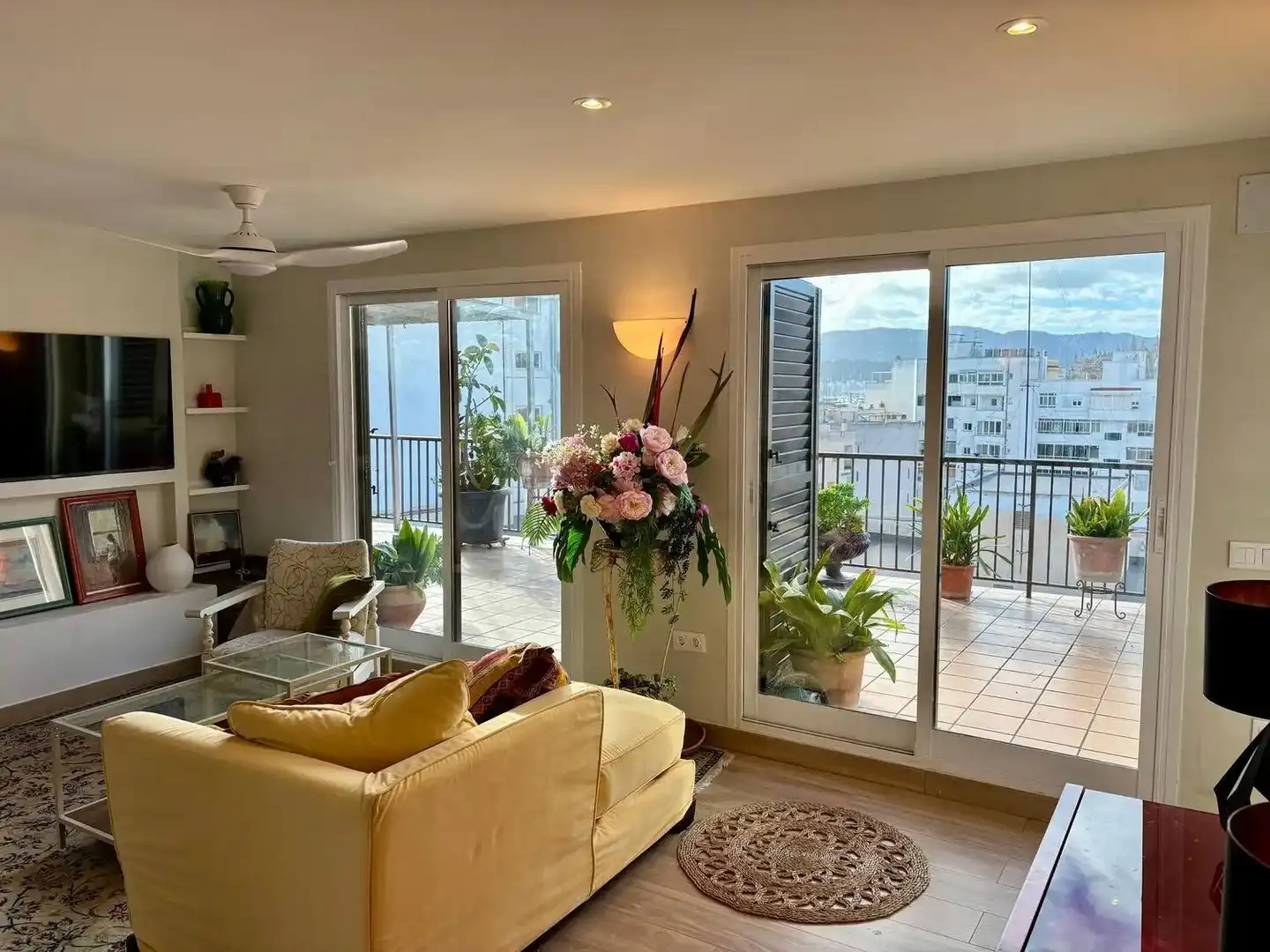 Living room of Attic for sale in  Palma de Mallorca  with Air Conditioner, Heating and Terrace