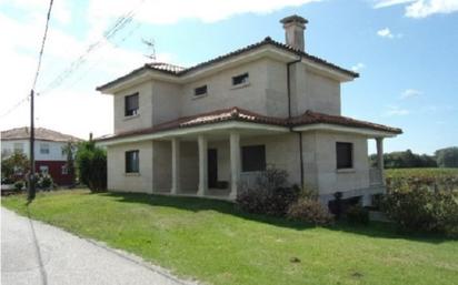 Vista exterior de Casa o xalet en venda en Tomiño amb Jardí privat