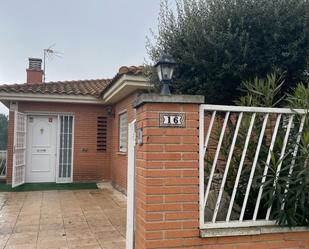 Vista exterior de Casa o xalet en venda en Vilagrassa amb Terrassa i Balcó