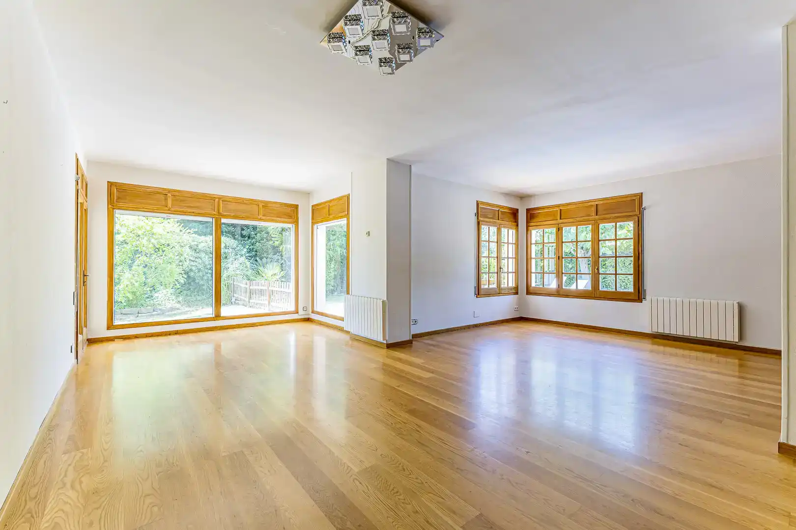 Sala de estar de Casa o chalet de alquiler en Sant Cugat del Vallès con Aire acondicionado, Jardín privado y Parquet